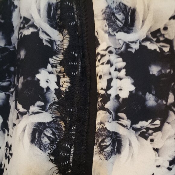 City Chic Lace Affair Strapless Dress. New Without Tags - Picture 4 of 6